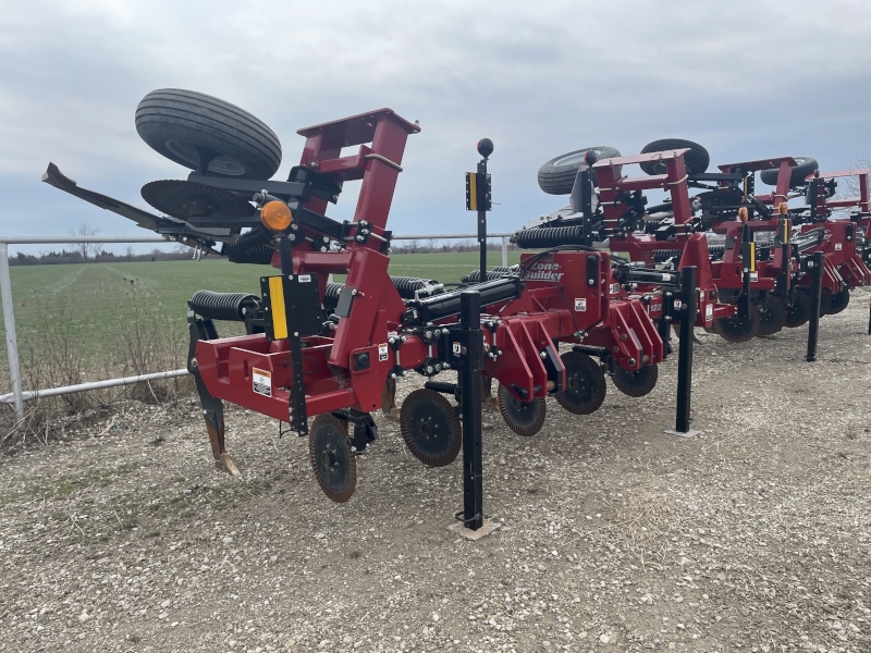2025 Unverferth 122 Deep Tillage