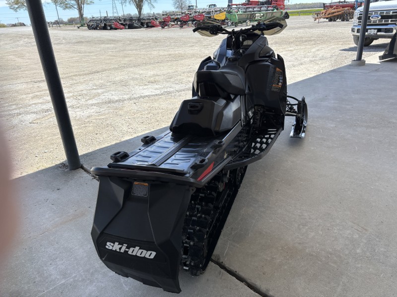 2024 Ski-Doo XRS 850 Snowmobile