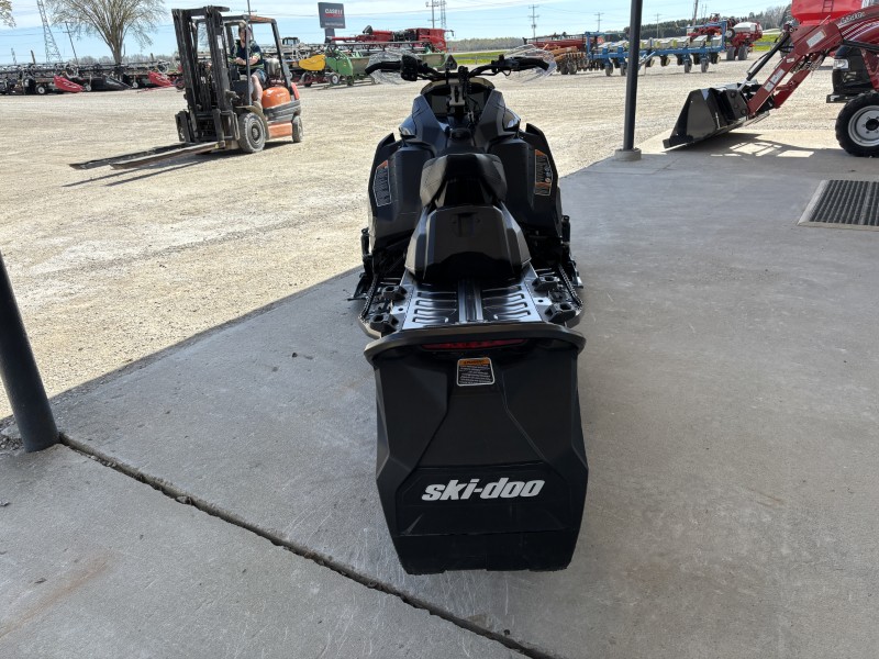 2023 Ski-Doo XRS 850 Snowmobile