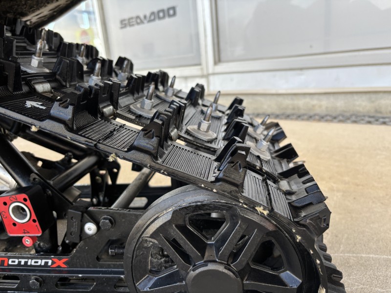 2023 Ski-Doo XRS 850 Snowmobile