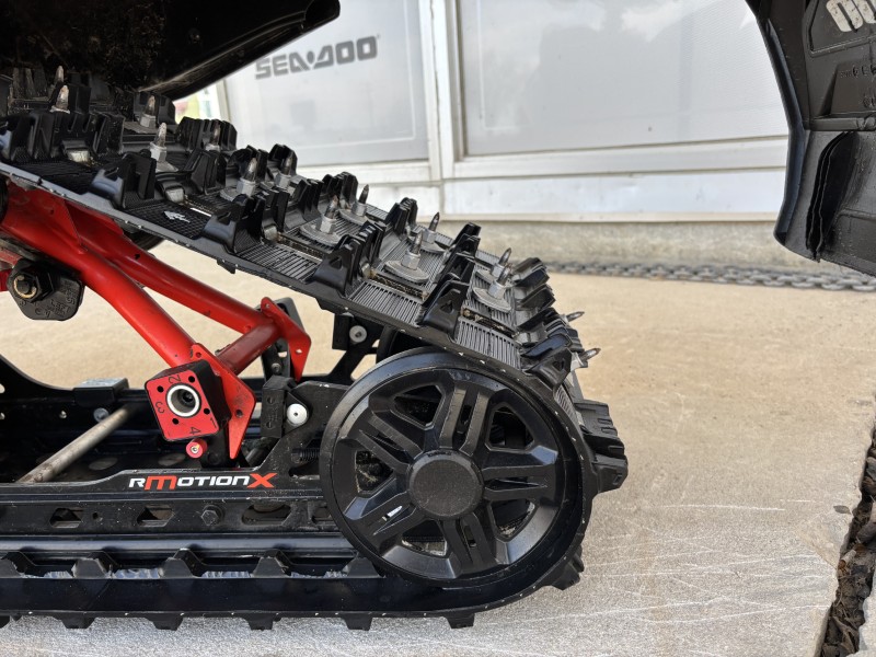 2022 Ski-Doo MXZ X 850 Snowmobile