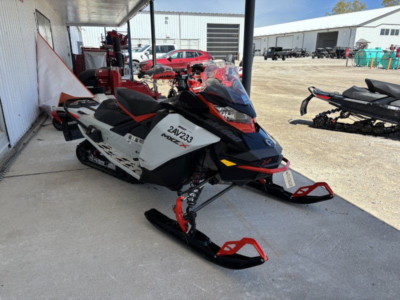 2022 Ski-Doo MXZ X 850 Snowmobile