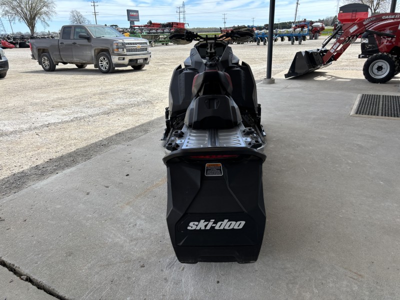 2023 Ski-Doo XRS 850 Snowmobile