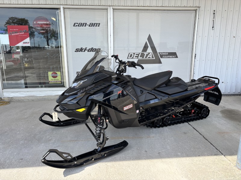 2023 Ski-Doo RENEGADE X Snowmobile