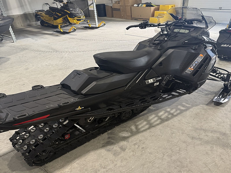 2026 Ski-Doo REN X 900 Snowmobile