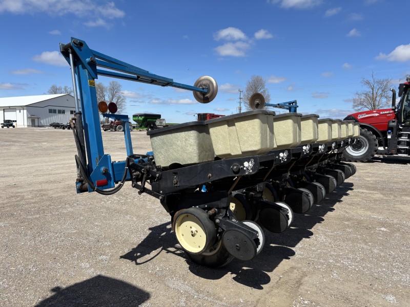 Kinze 2000 Planter