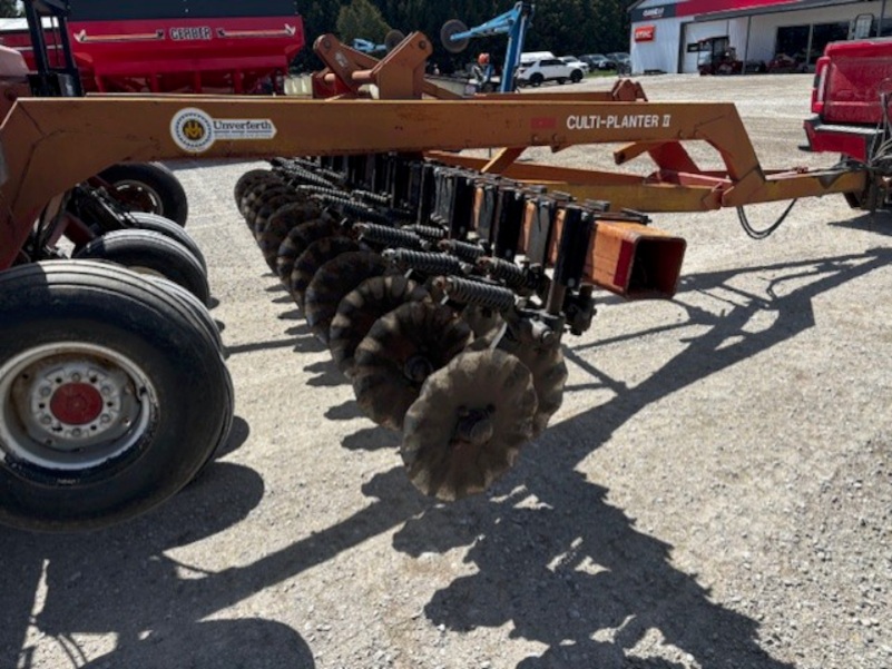 Case IH 5400 Drill
