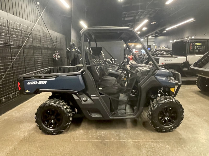 2026 Can-Am 8FTF Side by Side