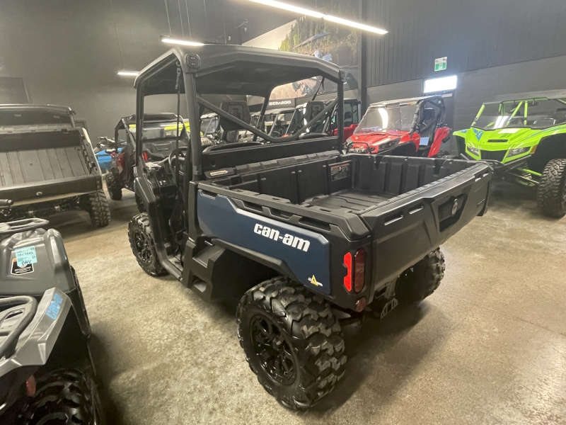 2026 Can-Am 8FTF Side by Side