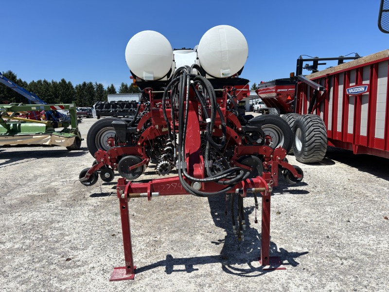 2024 Case IH 2150-16R Planter