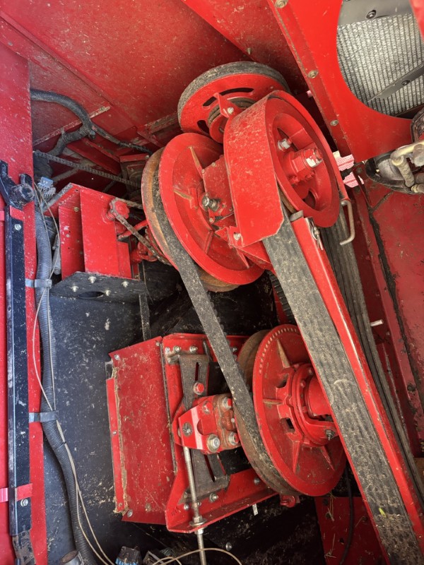2005 Case IH 2388 Combine