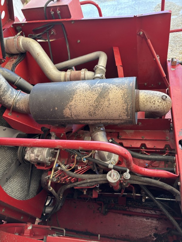 2005 Case IH 2388 Combine