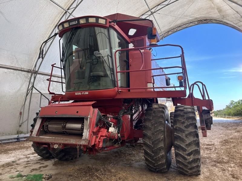 2005 Case IH 2388 Combine