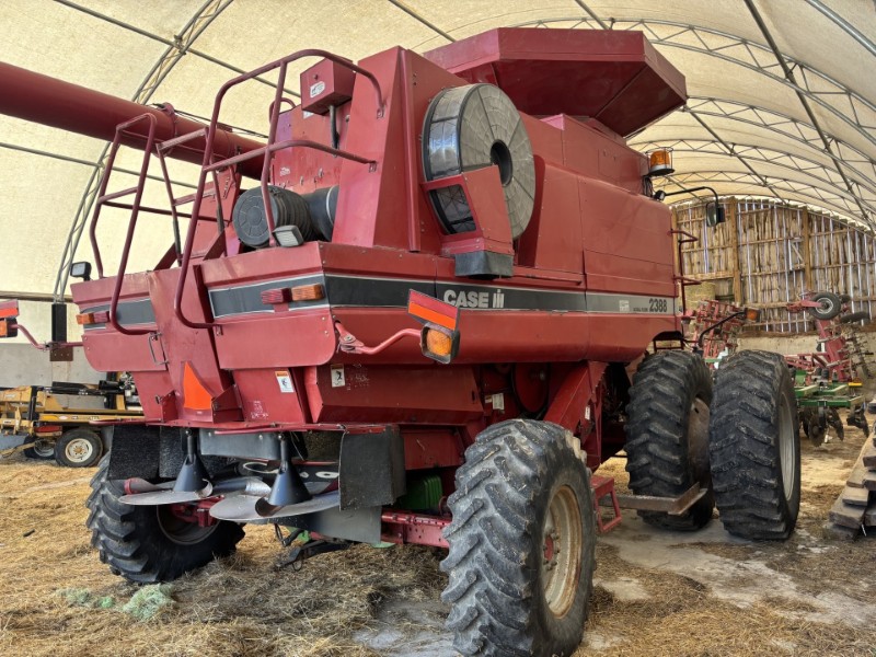2005 Case IH 2388 Combine