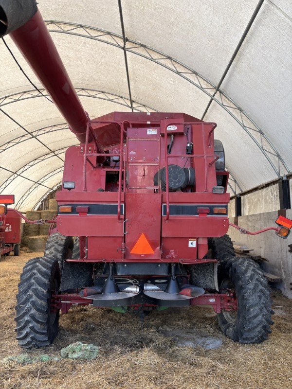 2005 Case IH 2388 Combine