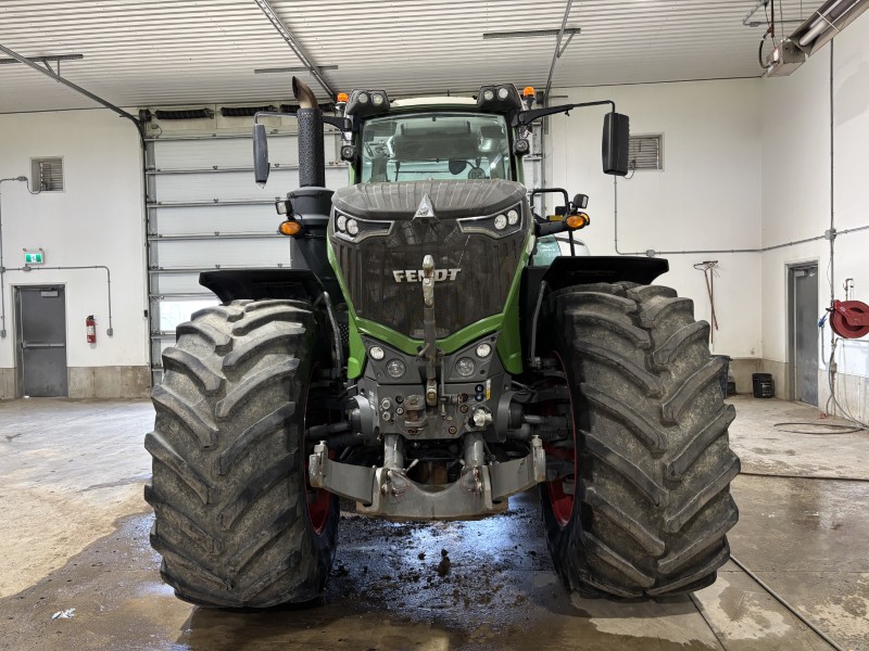 2017 Fendt 1038 VARIO Tractor