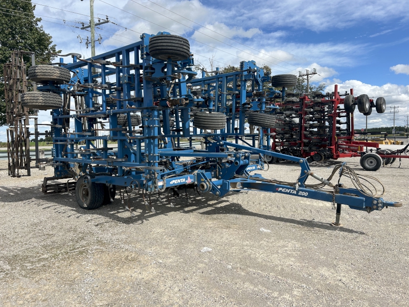 2013 Penta 200S-42' Field Cultivator