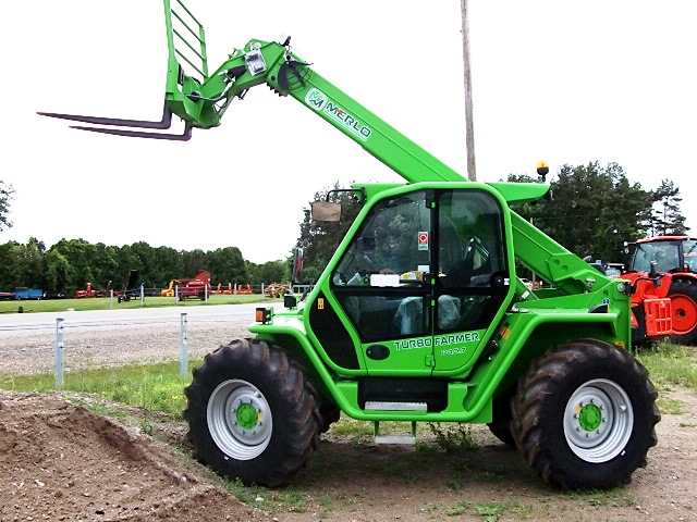 2014 Merlo 40.7 TeleHandler