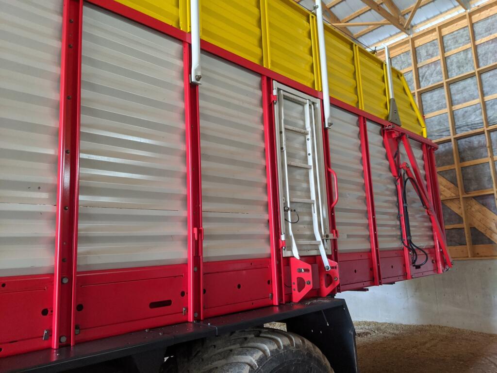 2013 Pottinger Jumbo 7210L Forage Box