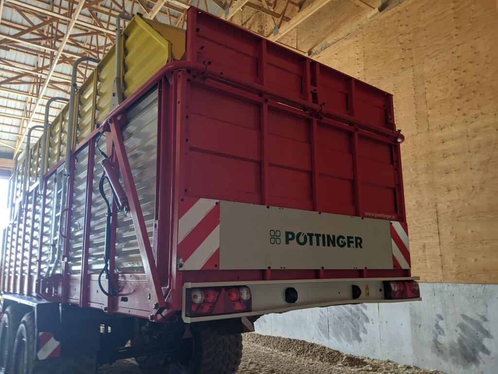 2013 Pottinger Jumbo 7210L Forage Box