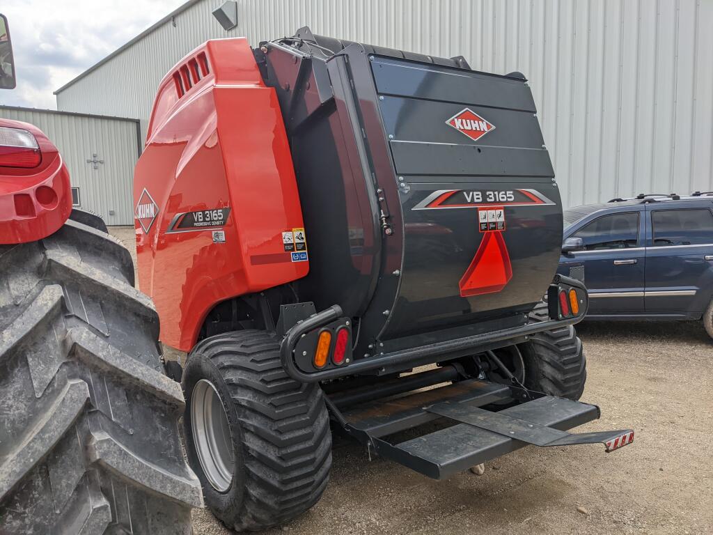 2022 Kuhn VB3165 Baler/Round