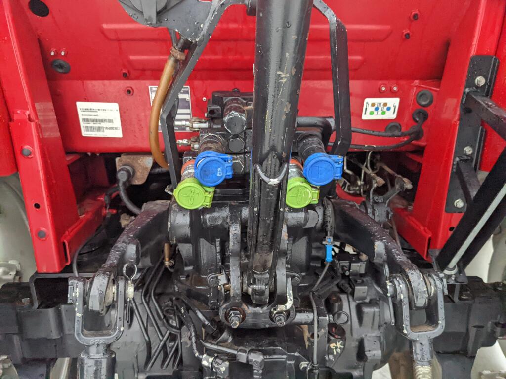 2018 Case IH Farmall 95C Tractor Loader