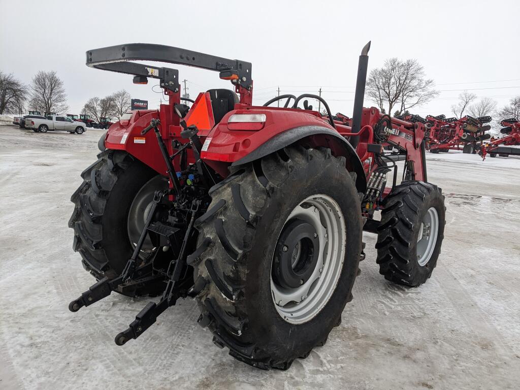 2018 Case IH Farmall 95C Tractor Loader