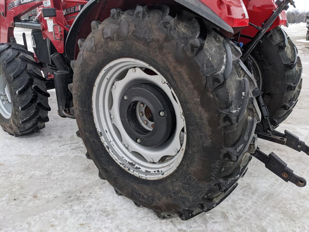 2018 Case IH Farmall 95C Tractor Loader