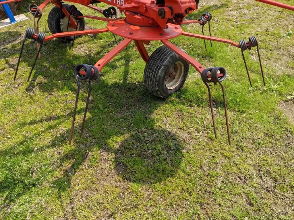 2009 Kuhn kuhn Tedder