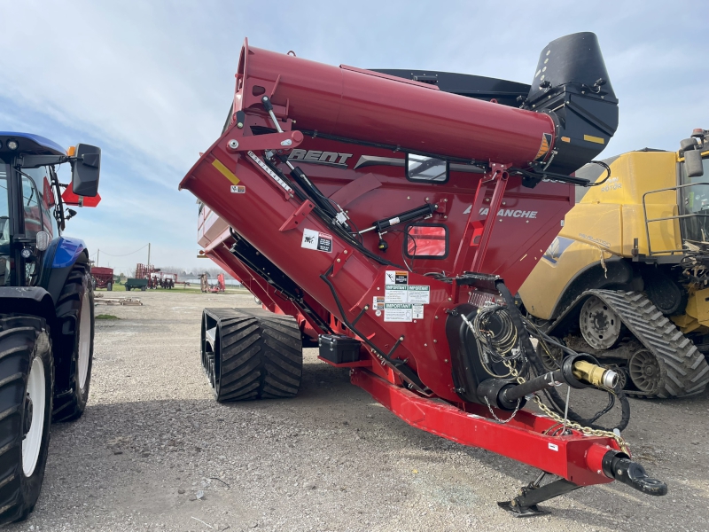 2025 Brent 1598 Grain Cart