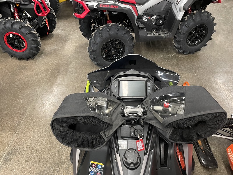 2022 Polaris VR1 Snowmobile