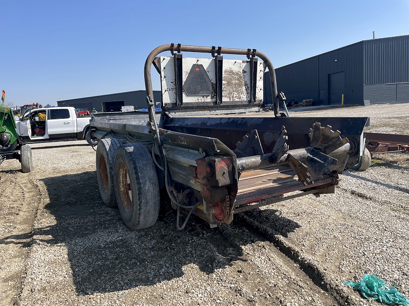 2004 AGCO New Idea 3732 Manure Spreader