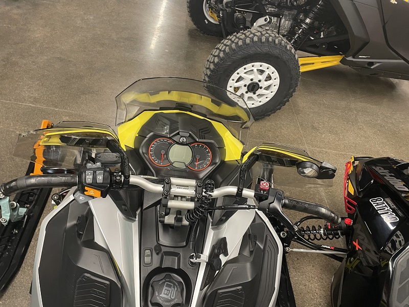 2018 Ski-Doo XRS 850 Snowmobile