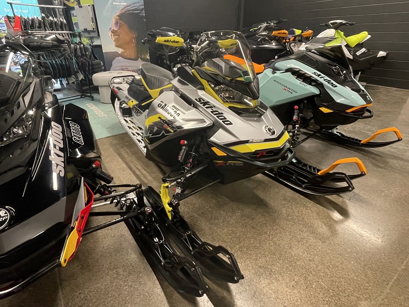 2018 Ski-Doo XRS 850 Snowmobile