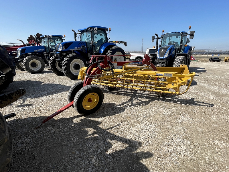 2015 New Holland 258 Rake