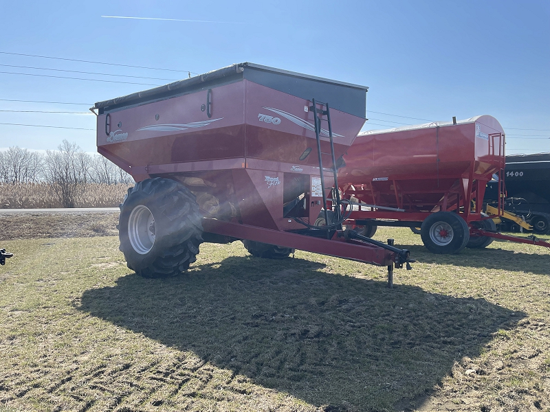 2007 Demco 750 Grain Cart