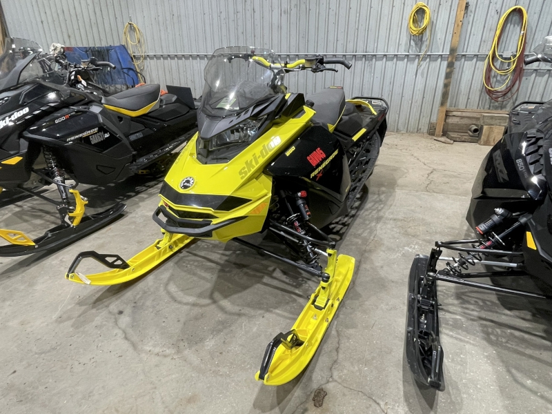 2022 Ski-Doo RENEGADE Snowmobile