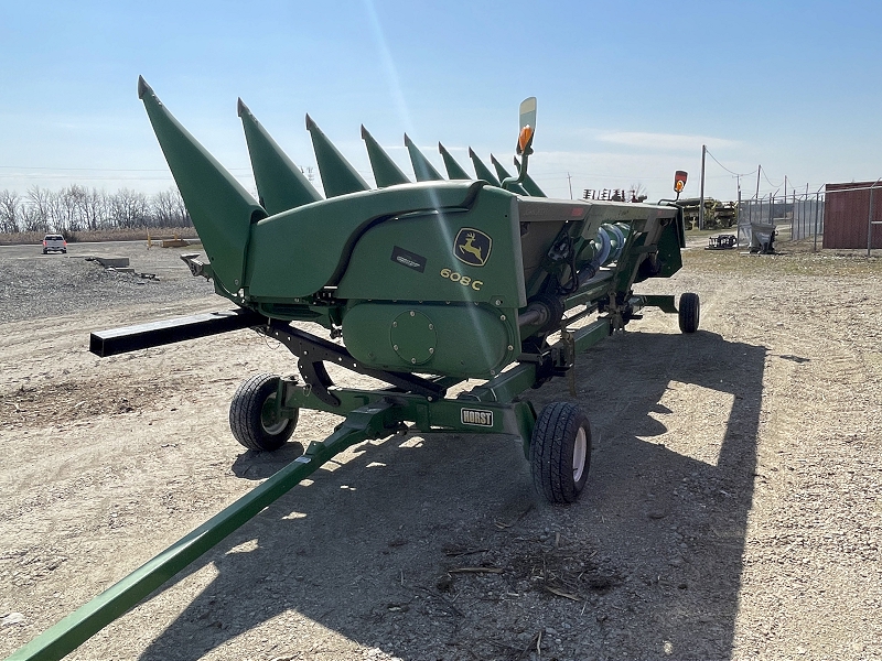 2011 John Deere 608C Header Corn Head