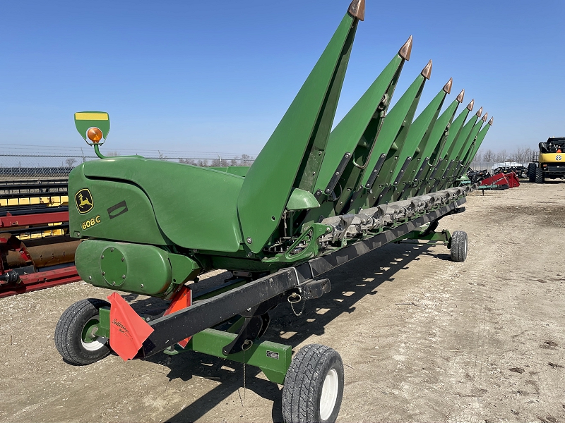 2011 John Deere 608C Header Corn Head