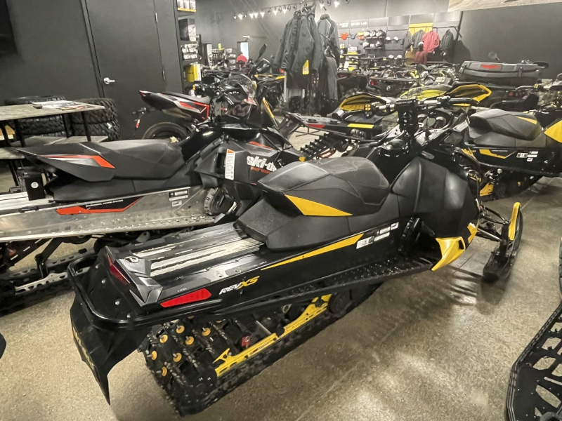 2013 Ski-Doo 600 X Snowmobile