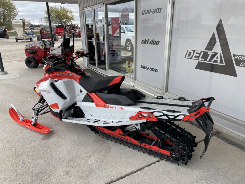 2021 Ski-Doo BCX XRS 850 Snowmobile