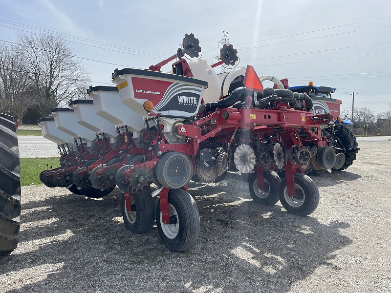 2014 Massey Ferguson 9182 Planter