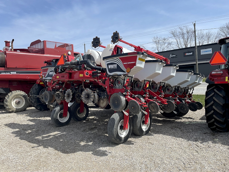 2014 Massey Ferguson 9182 Planter