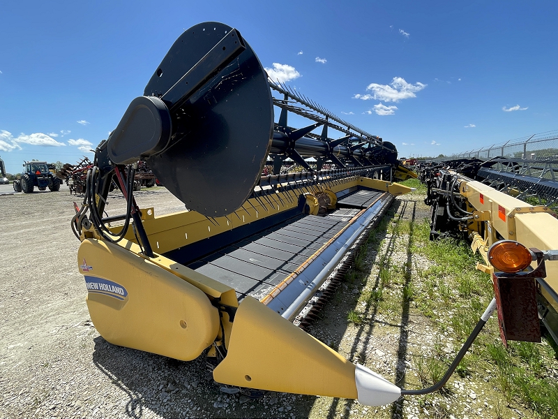 2012 New Holland 880CF-35 Header Draper Flex