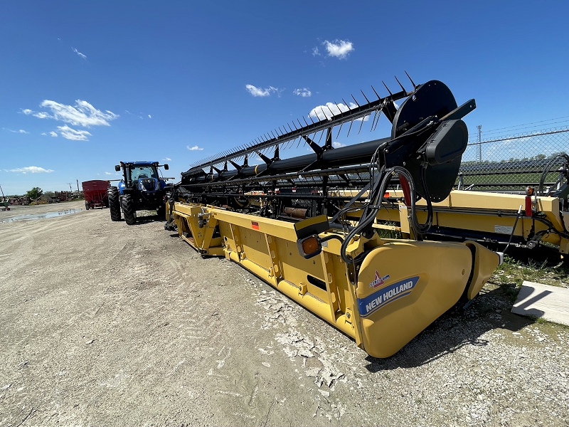 2012 New Holland 880CF-35 Header Draper Flex