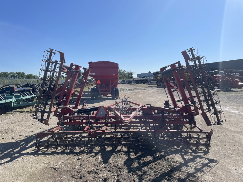 1985 Kongskilde SBC24 Field Cultivator