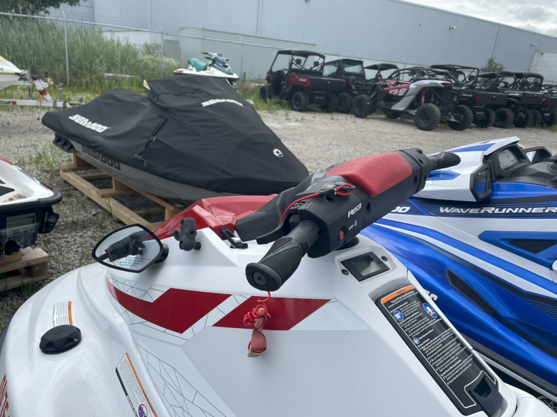 2021 Yamaha WAVE RUNNER Water Craft