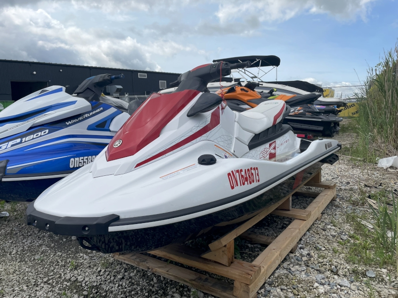 2021 Yamaha WAVE RUNNER Water Craft