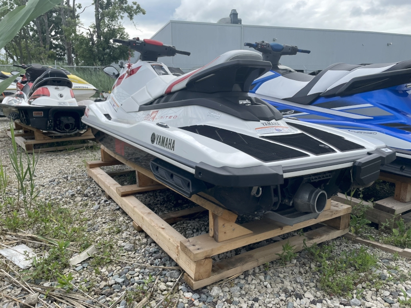 2021 Yamaha WAVE RUNNER Water Craft