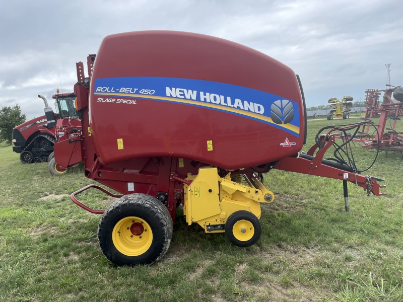 2019 New Holland RB450 Baler/Round